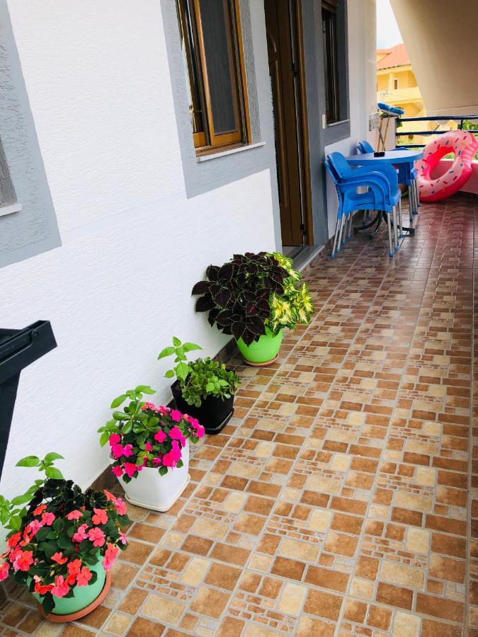 Guesthouse Jasmine Ksamil Exteriör bild