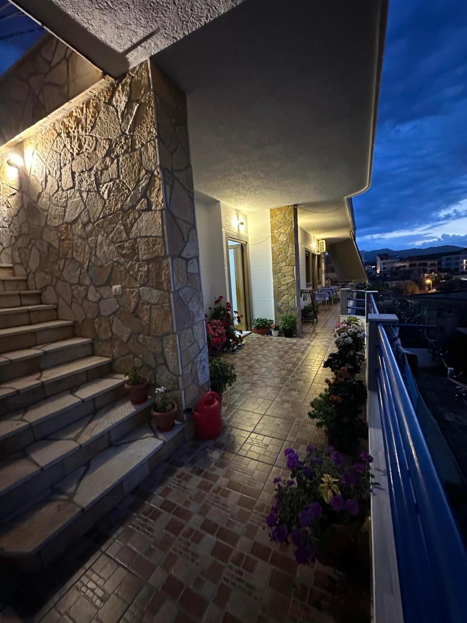 Guesthouse Jasmine Ksamil Exteriör bild